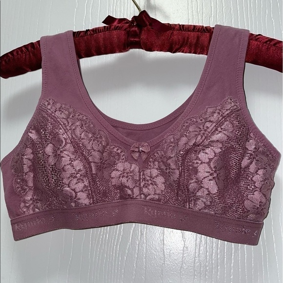 Sports Bra Low Impact Ramie Made in Korea Lace Front No Wire Pullover Bra - Picture 2 of 6